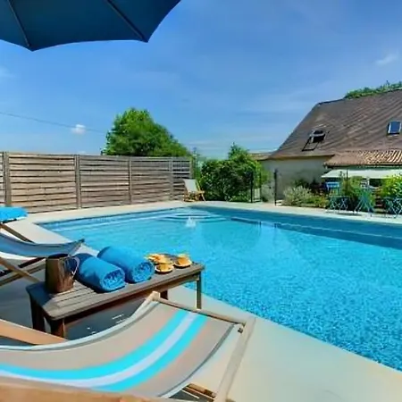 Maison Perigourdine Avec Piscine & Charme Ancien Holiday home Castillonnes